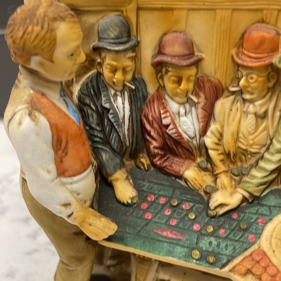 - Vintage 1975 Tonopah saloon whiskey decanter - Picture 2 of 8